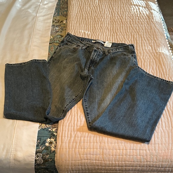 GAP Men's Relaxed Fit Blue Jeans - Picture 1 of 3